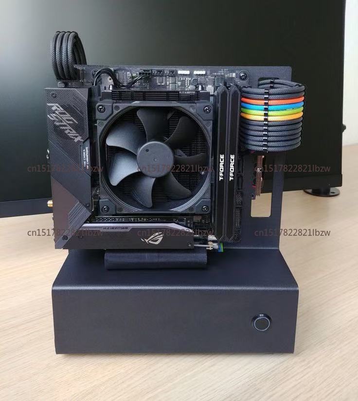 เคส Mini ITX แบบเปิด, แท่นทดสอ - Pc Gaming Test บทวิจารณ์และราคา